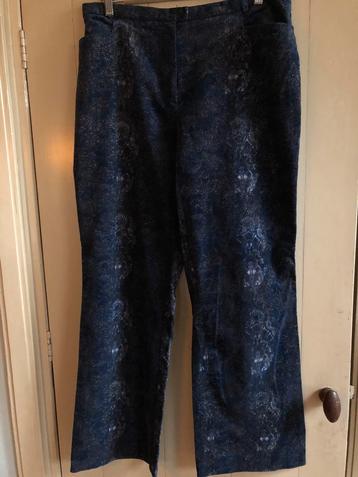 Mooie fluwelen broek, z.g.a.n., BASLER JEANS. Mt. 46. beschikbaar voor biedingen