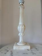 Vintage witte albast tafellamp, Huis en Inrichting, Lampen | Tafellampen, Ophalen of Verzenden, Overige materialen, Minder dan 50 cm