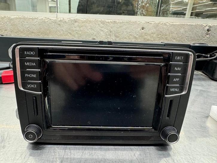 Volkswagen | Seat | Skoda Navigatie Media Reparatie MIB2 Tou, Diensten en Vakmensen, Auto en Motor | Monteurs en Garages, Overige werkzaamheden