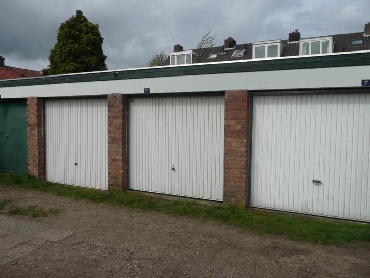 Garagebox Giraffestraat Nijmegen, Huizen en Kamers, Garages en Parkeerplaatsen, Gelderland