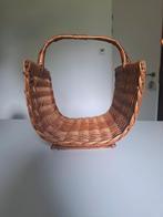 Rotan riet lectuurmand  - Houtmand/Tijdschriftenmand, Huis en Inrichting, Woonaccessoires | Schalen en Manden, Gebruikt, Mand