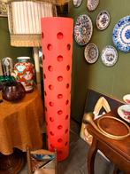 Opvallende roze design vloerlamp met gaten, Ophalen, Kunststof, G, T