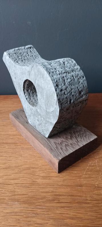 designstuk uit Aluminium, pidestal hout, jaren '70 beschikbaar voor biedingen