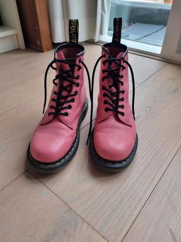 Dr. Martens - Maat 39 beschikbaar voor biedingen