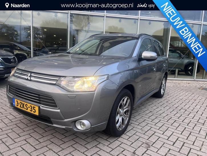 Mitsubishi Outlander 2.0 PHEV Instyle+, Auto's, Mitsubishi, Bedrijf, Te koop, Outlander, 4x4, ABS, Achteruitrijcamera, Adaptive Cruise Control