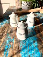 Brocante Kruidenpotjes - Kruidnagel, Nootmuskaat, Peper, Ophalen of Verzenden, Gebruikt