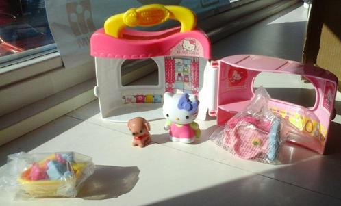 Hello Kitty poppetje in schattig koffertje - NIEUW, Kinderen en Baby's, Speelgoed | Poppenhuizen, Nieuw, Poppenhuis, Ophalen