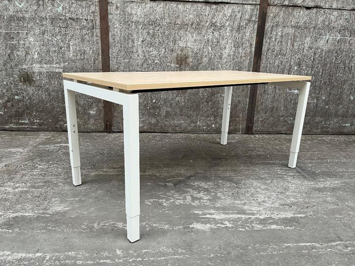 Verstelbare bureau's model VIDA 160x80cm wildperen/wit, Huis en Inrichting, Bureaus, Gebruikt, In hoogte verstelbaar, Ophalen of Verzenden