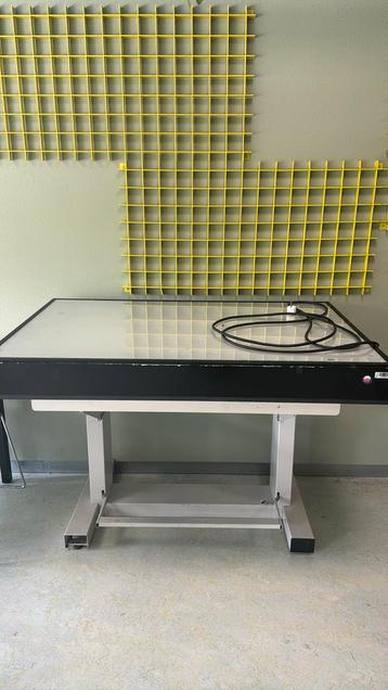 Lichtbak Ferres beschikbaar voor biedingen