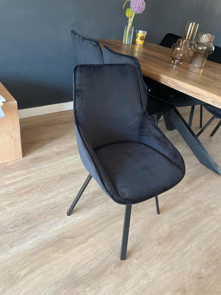 DIRECT OPHALEN 6x By-Boo Stoel Beau Velvet Zwart Draaibaar, Huis en Inrichting, Stoelen, Zo goed als nieuw, Vijf, Zes of meer stoelen
