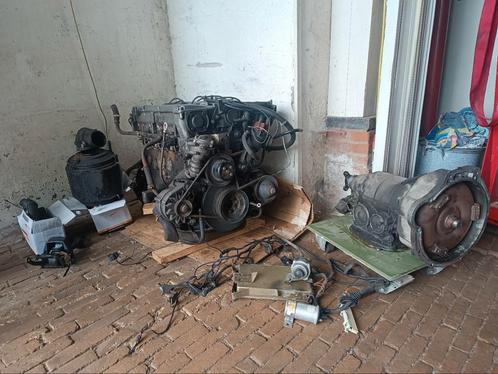 Mercedes W116 280 motor en versnellingsbak, Auto-onderdelen, Motor en Toebehoren, Mercedes-Benz, Gebruikt, Ophalen