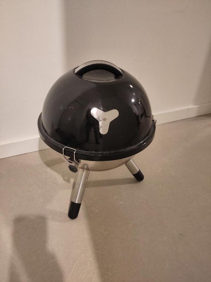 Jamie Oliver houtskoolbarbecue - Ø 34cm - Compact & stijlvol, Tuin en Terras, Houtskoolbarbecues, Gebruikt, Ophalen