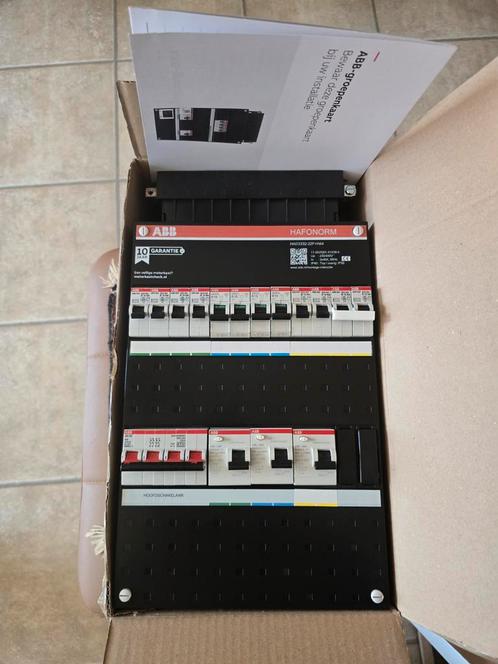 ABB 12 groepen 3 fase groepenkast, Hobby en Vrije tijd, Elektronica-componenten, Nieuw, Ophalen