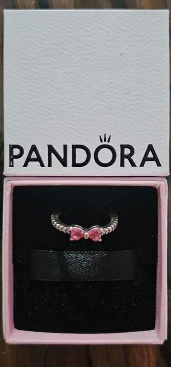 Pandora, zilver, ring, strikvorm roze,  mt 50 beschikbaar voor biedingen