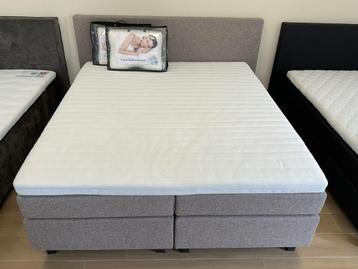 Boxsprings OUTLET beschikbaar voor biedingen