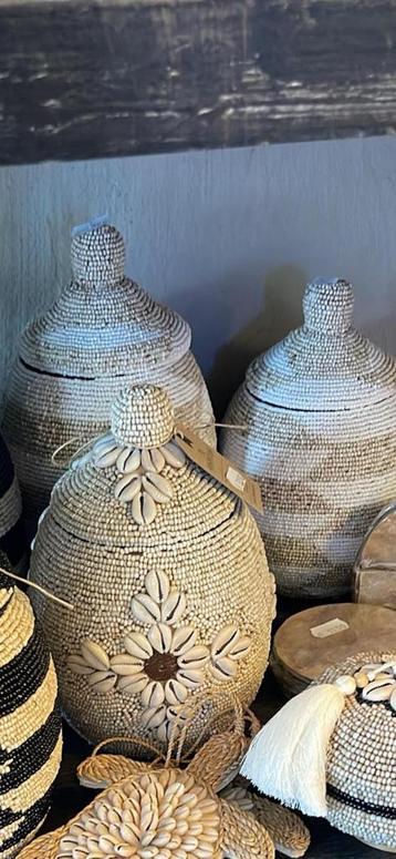 Kralen decoratie potten div kleuren combinaties beschikbaar voor biedingen