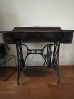 Antieke Singer Naaimachine met Onderstel, Ophalen