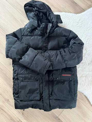 Prada winterjas beschikbaar voor biedingen