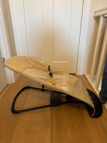 Babybjorn wipstoel beige beschikbaar voor biedingen