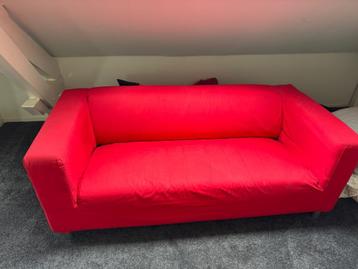 Rode IKEA Klippan bank (GRATIS afhalen) beschikbaar voor biedingen