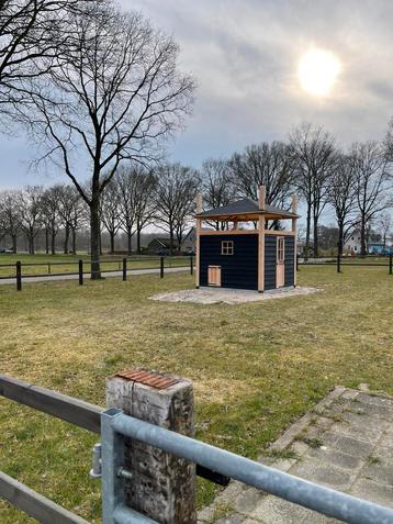 Hooiberg dierenverblijf kippen schapen hok beschikbaar voor biedingen