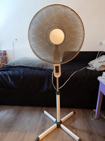 Statief ventilator merk Inventum, 3 standen, wit.
 beschikbaar voor biedingen