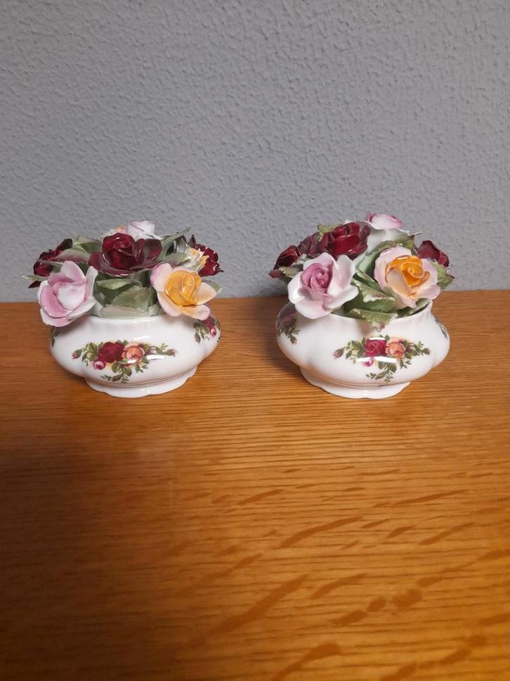 Adv 50 royal albert old country rose bloem stuk middel, Antiek en Kunst, Antiek | Servies los, Ophalen of Verzenden