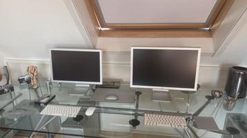 Apple Cinema Display 20 en 23 inch beschikbaar voor biedingen