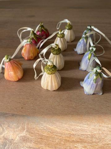 12 villeroy en boch bloemen belletjes beschikbaar voor biedingen