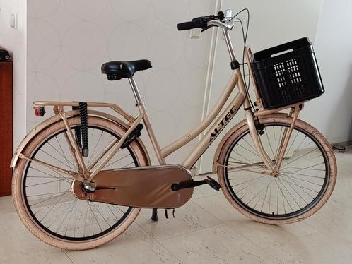 altec dutch 28inch wielmaat, Fietsen en Brommers, Fietsen | Meisjes, Gebruikt, 26 inch of meer, Handrem, Versnellingen, Ophalen