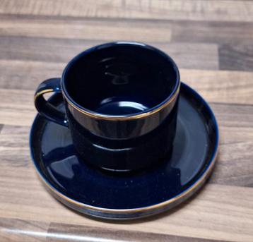 12x kop en schotels cobalt blauw met goud  beschikbaar voor biedingen