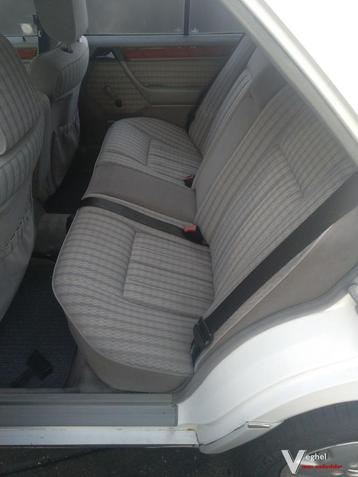 bekleding set Mercedes w124 grijs 1989 tm 1993  beschikbaar voor biedingen
