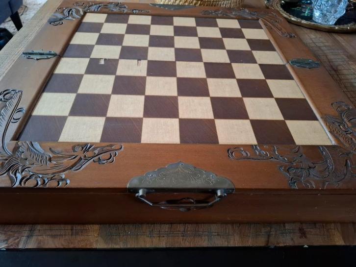 Antiek handgemaakt schaakspel, Hobby en Vrije tijd, Gezelschapsspellen | Bordspellen, Gebruikt, Een of twee spelers, Ophalen of Verzenden