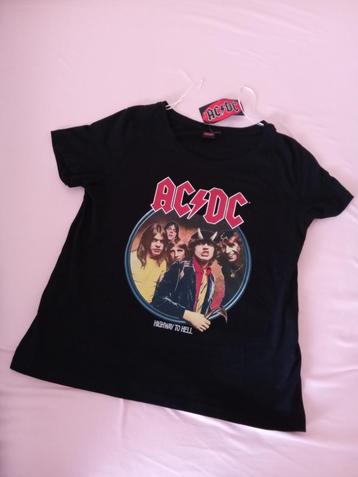 origineel t shirt ac dc  beschikbaar voor biedingen
