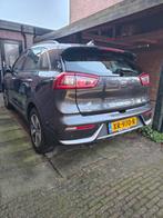 Kia Niro 1.6 GDi Hybrid 141pk Dct6 2019 Grijs, Auto's, Kia, Zwart, 1580 cc, Leder en Stof, Origineel Nederlands