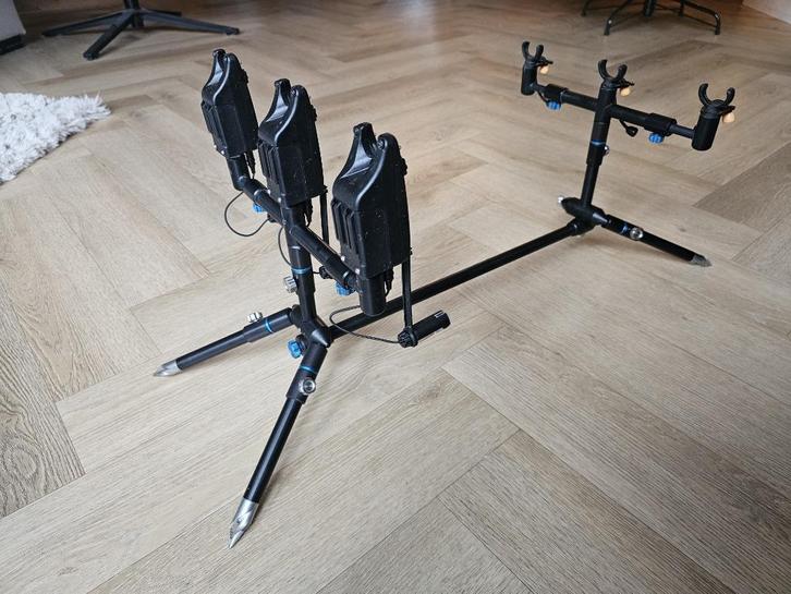 Custom Angling Solutions 2 en 3 rod pod met extra's!, Watersport en Boten, Hengelsport | Karpervissen, Zo goed als nieuw, Overige typen