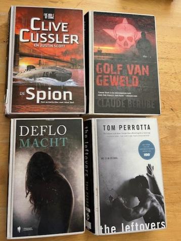 Vier thrillers te koop beschikbaar voor biedingen
