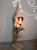 Landelijke vloerlamp van boomstam, Huis en Inrichting, Stoer sober robuust landelijk drijfhout, 100 tot 150 cm, Nieuw, Ophalen of Verzenden