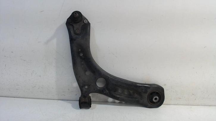 Draagarm rechts voor Seat Leon, Auto-onderdelen, Ophanging en Onderstel, Seat, Gebruikt, Herkomst onderdeel bekend, 12 maanden garantie