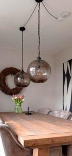 2 hanglampen glazen bollen taupe kleur craquelé effect, Huis en Inrichting, Lampen | Hanglampen, Glas, Modern, Zo goed als nieuw