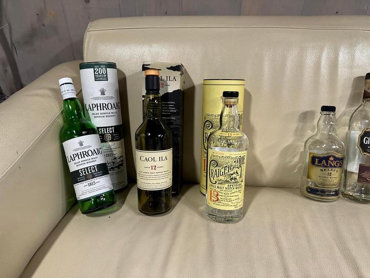 Lot lege Rum en Whiskey flessen, Verzamelen, Glas en Borrelglaasjes, Gebruikt, Overige typen, Ophalen