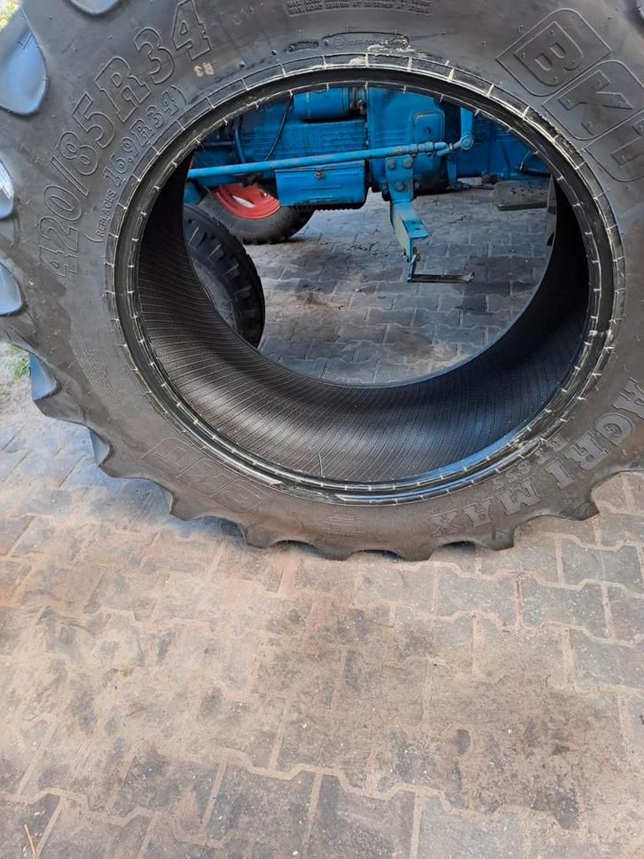 BKT Agrimax 420/85R34 (16.9R34) Tractorbanden - DEMO, Zakelijke goederen, Agrarisch | Onderdelen | Banden, Velgen en Assen, Ophalen of Verzenden