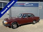 Volvo 240 2.0 DL Bj 1982 Apk 04-2027 Leuk beginners auto !, Auto's, Zwart, Bedrijf, Handgeschakeld, Radio
