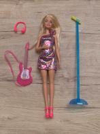 Echte barbie met microfoon en gitaar, Ophalen of Verzenden, Zo goed als nieuw, Barbie
