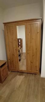 grenen houten kledingkast met 3 deuren spiegel, Huis en Inrichting, Kasten | Kledingkasten, Ophalen, Gebruikt, Met hangruimte