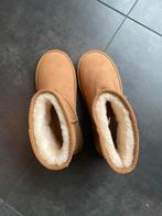 Nieuwe UGG sloffen maat 39, UGG, Bruin, Nieuw, Ophalen of Verzenden