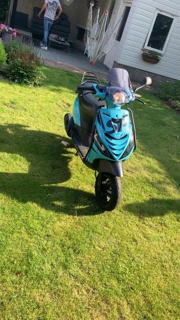 Piaggio Zipp 4T beschikbaar voor biedingen