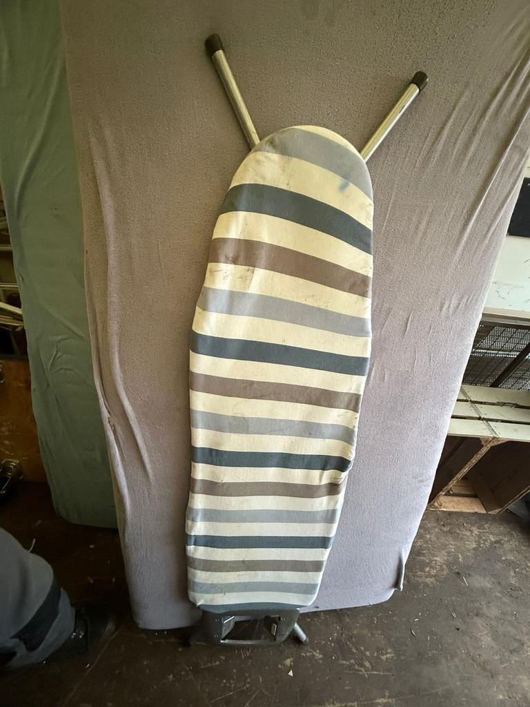 Strijkijzer - Gebruikt, Ophalen, Gebruikt, Strijkijzer met snoer