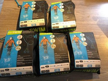 Free swim trainingshulp in het zwembad laatste 5 nieuw