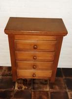 Vintage Eikenhouten ladekast met 4 laden, 5 laden of meer, Klassiek, Eikenhout, Minder dan 100 cm